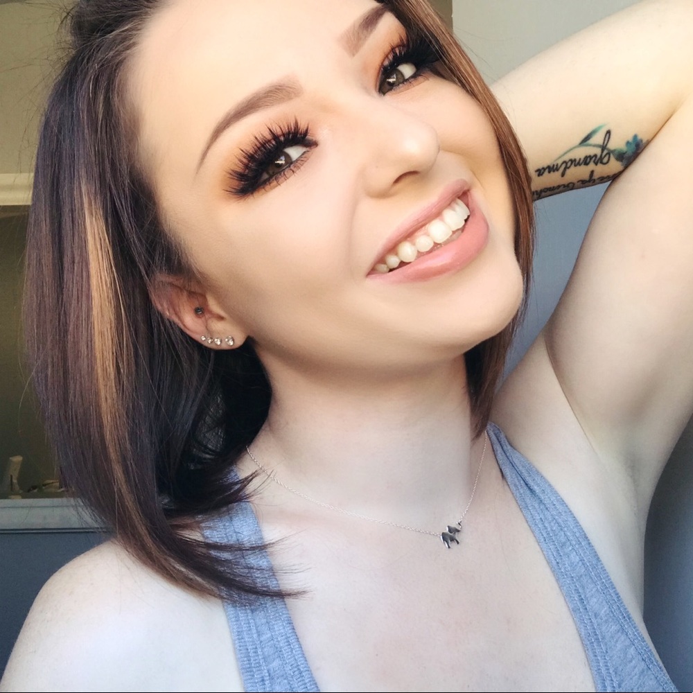 Meet your Posher, Christina